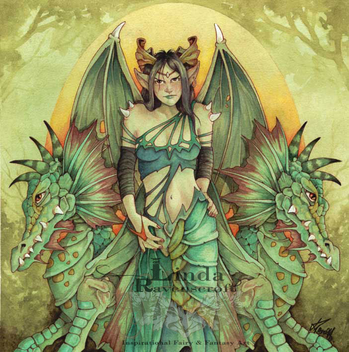 LARGE SQUARE PRINT DRAGON QUEEN